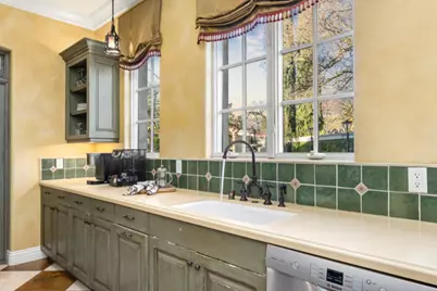 1210 Arden Hills Lane, Sacramento, CA 95864 - Photo 23