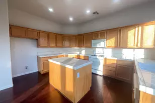 8137 Wyndwillow Way, Elk Grove, CA 95758 - Photo 17