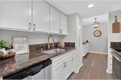 2410 Larkspur Lane #243, Sacramento, CA 95825 - Photo 17