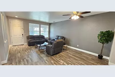 11724 Brook Valley Way, Rancho Cordova, CA 95742 - Photo 21