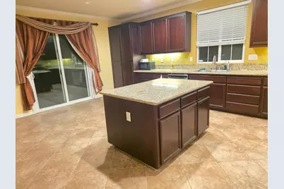 8146 Suarez Way, Elk Grove, CA 95757 - Photo 13