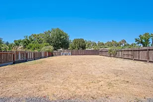 1529 Mitchell Ave, Escalon, CA 95320 - Photo 27