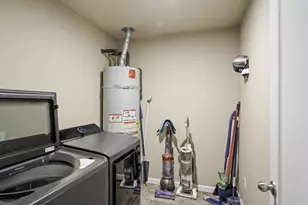 1529 Mitchell Ave, Escalon, CA 95320 - Photo 19