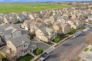 5713 Antique Rose Way, Riverbank, CA 95367 - Photo 29