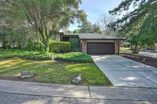 4900 Stonewood Ct, Fair Oaks, CA 95628 - Photo 3