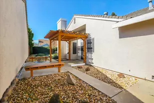 9478 Dunkerrin Way, Elk Grove, CA 95758 - Photo 25