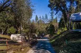 5600 Upper Siesta Ln, Somerset, CA 95684 - Photo 39