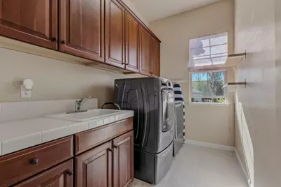 1864 Avondale Drive, Roseville, CA 95747 - Photo 39