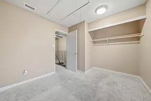 27 Omaha Ct, Sacramento, CA 95823 - Photo 23