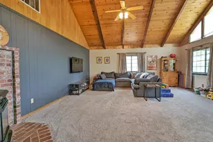 8209 Mountain Meadow Dr, Mountain Ranch, CA 95246 - Photo 17