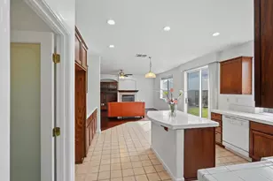 2638 Macon Dr, Sacramento, CA 95835 - Photo 13