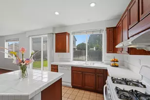 2638 Macon Dr, Sacramento, CA 95835 - Photo 15