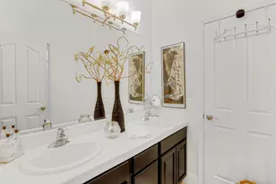 260 Vista Creek Cir, Sacramento, CA 95835 - Photo 39