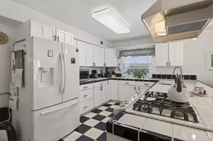 7124 Van Maren Ln, Citrus Heights, CA 95621 - Photo 9