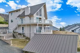 935 Foothill Rd, Copperopolis, CA 95228 - Photo 17