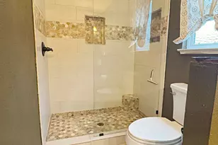 6249 Sunmist Way, Citrus Heights, CA 95621 - Photo 9