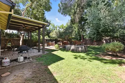 9481 Bowmont Way, Elk Grove, CA 95758 - Photo 7