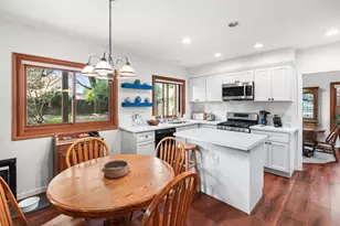 9481 Bowmont Way, Elk Grove, CA 95758 - Photo 13