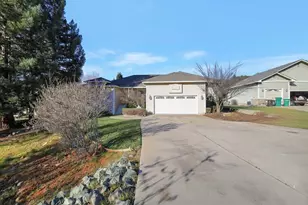 13915 Gold Country Dr, Penn Valley, CA 95946 - Photo 3