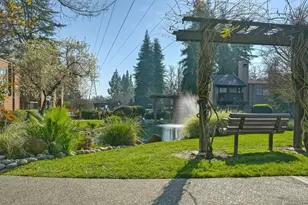 796 Woodside Ln E, Sacramento, CA 95825 - Photo 59