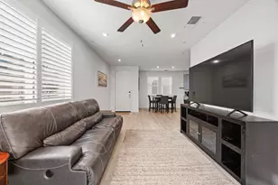 1048 Knox, Roseville, CA 95747 - Photo 7