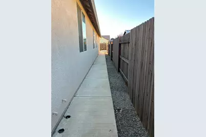 1816 E Knights Ferry Drive, Plumas Lake, CA 95961 - Photo 19