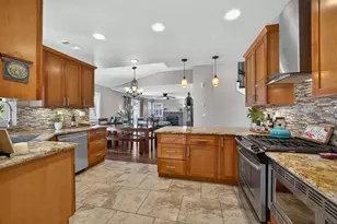 6301 Fuego Way, Elk Grove, CA 95758 - Photo 21