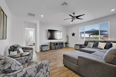 2014 Coffee Creek Way, Plumas Lake, CA 95961 - Photo 17