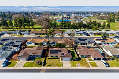 1648 Olivewood Avenue, Manteca, CA 95336 - Photo 27