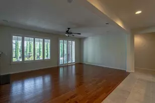 9567 Oakham Way, Elk Grove, CA 95757 - Photo 17