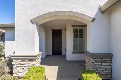 9567 Oakham Way, Elk Grove, CA 95757 - Photo 5