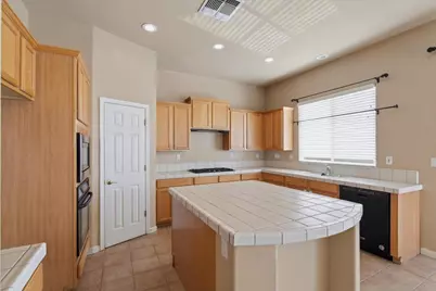 4445 Spyglass Drive, Stockton, CA 95219 - Photo 17