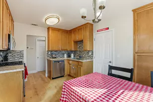 277 Santiago Ave, Sacramento, CA 95815 - Photo 7