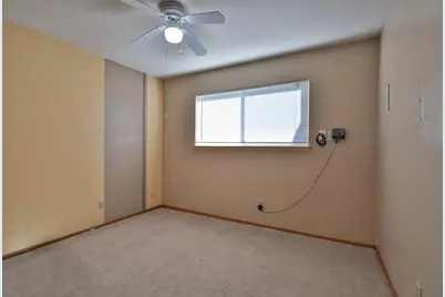 8625 Midfield Way, Sacramento, CA 95826 - Photo 19