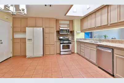 8625 Midfield Way, Sacramento, CA 95826 - Photo 13