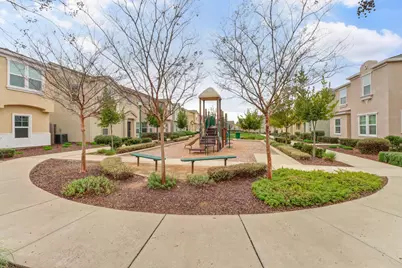 7896 Diamond Willow Lane, Sacramento, CA 95828 - Photo 31