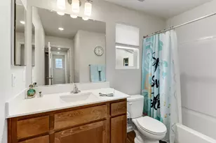 7896 Diamond Willow Ln, Sacramento, CA 95828 - Photo 17