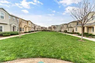 7896 Diamond Willow Ln, Sacramento, CA 95828 - Photo 35