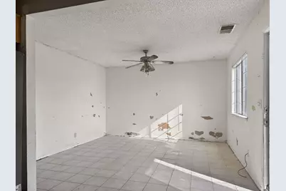 1372 E Laroda Circle, Reedley, CA 93654 - Photo 7