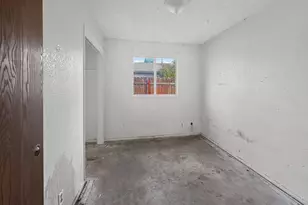 1372 E Laroda Cir, Reedley, CA 93654 - Photo 15