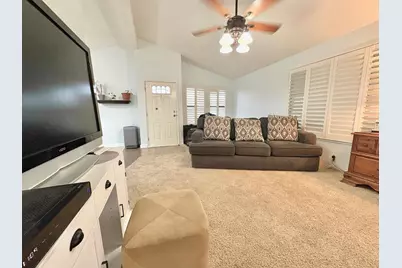 Held Drive #100, Modesto, CA 95355 - Photo 3