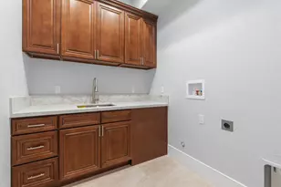 2009 Robin Hood Ln, Merced, CA 95340 - Photo 19