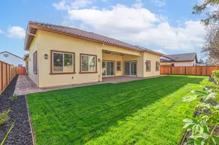 2009 Robin Hood Ln, Merced, CA 95340 - Photo 43