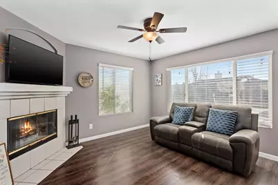 8422 Heritage Hill Drive, Elk Grove, CA 95624 - Photo 11