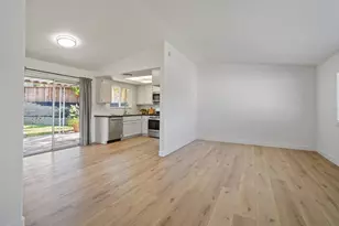 7104 Reyn Oaks Way, Sacramento, CA 95842 - Photo 9