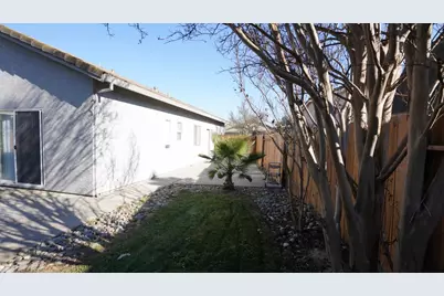 8495 Zinnia Way, Elk Grove, CA 95624 - Photo 53