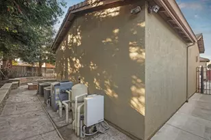 2246 Katzakian Way, Lodi, CA 95242 - Photo 43