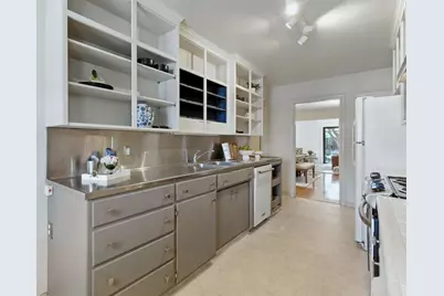 1030 Elmwood Avenue, Stockton, CA 95204 - Photo 13