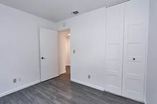 9385 Mira Del Rio Dr, Sacramento, CA 95827 - Photo 17