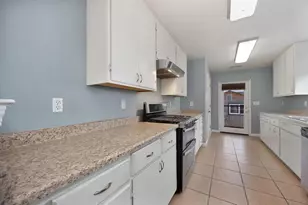 654 B St, Lincoln, CA 95648 - Photo 13